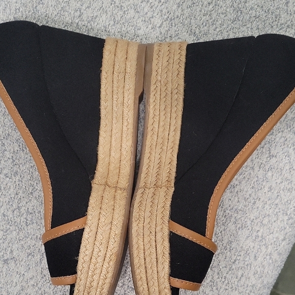 Tory Burch Black and Tan Espadrille Flats - Picture 3 of 10